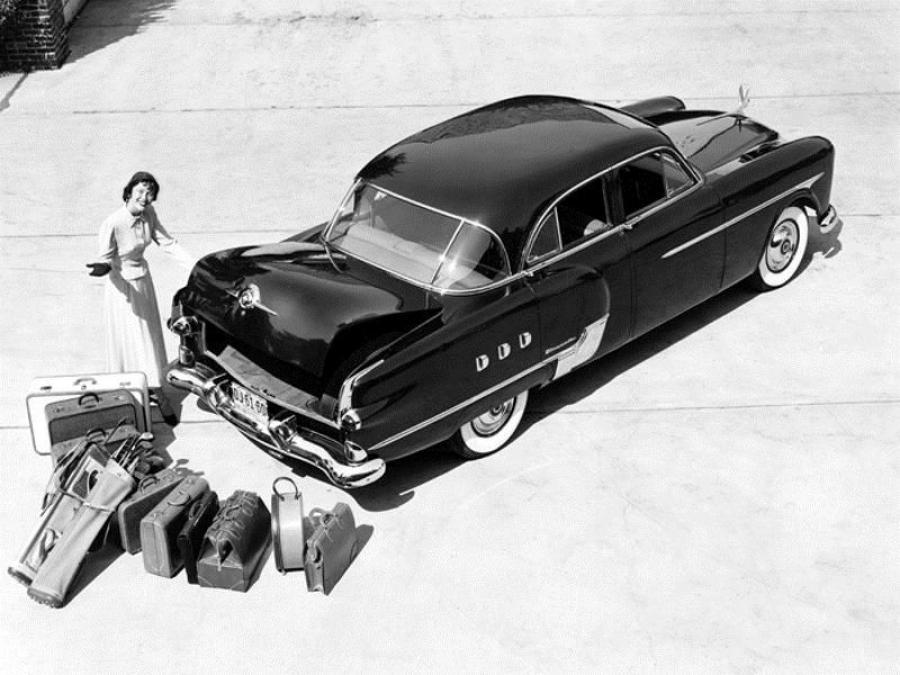  Packard Patrician 400 Sedan 1951 года  (фото 1 из 1)